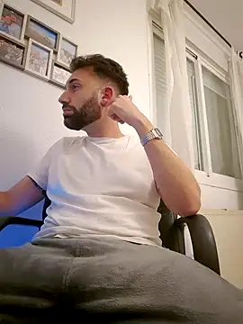 Snapshot of espanolmadrid chatting on 13, 12, 2024 espanolmadrid online show from 13, 12, 2024