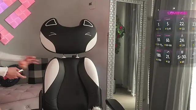 Mysticxkitty online show from 9, 2, 2025