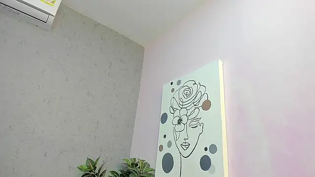 Tiffany mendez online show from 28, 3, 2026