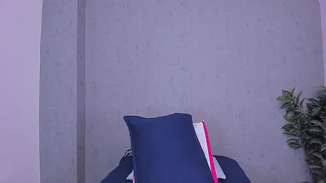 Tiffany mendez online show from 21, 4, 2026