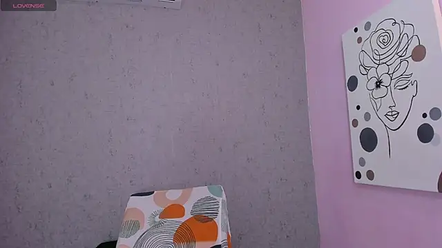 Tiffany mendez online show from 9, 10, 2025