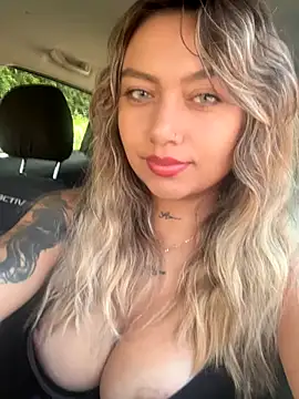 amanda-medrano1 online show from 9, 9, 2025