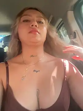 amanda-medrano1 online show from 16, 1, 2026