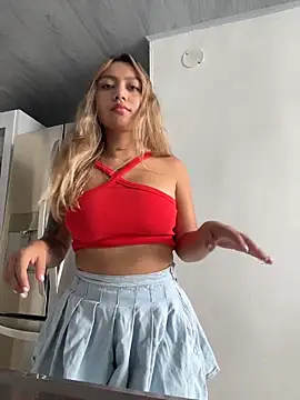 amanda-medrano1 online show from 13, 3, 2026