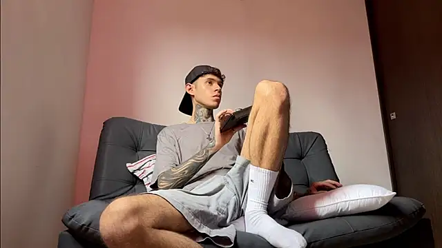 Saturno v online show from 14, 3, 2025