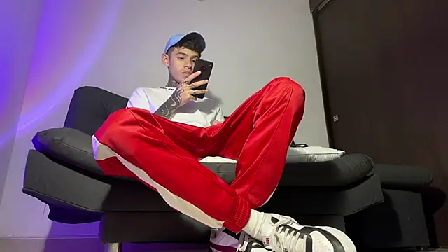 Saturno v online show from 14, 3, 2025