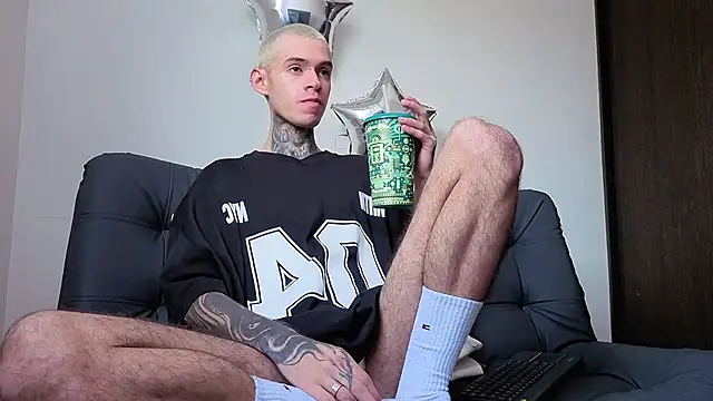 Saturno v online show from 27, 9, 2025