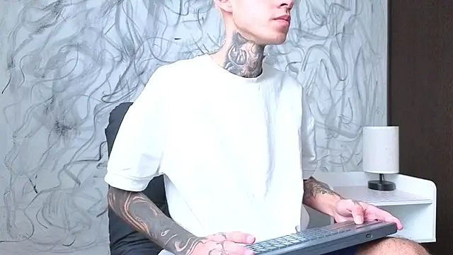 Saturno v online show from 28, 9, 2025