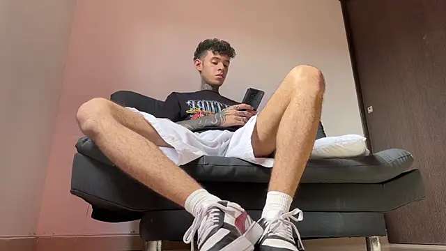 Saturno v online show from 12, 3, 2025