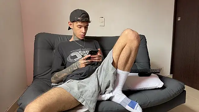 Saturno v online show from 14, 3, 2025