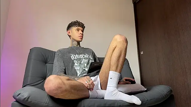 Saturno v online show from 17, 3, 2025