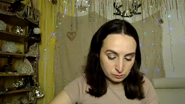 AskMeStandUp online show from 14, 2, 2026