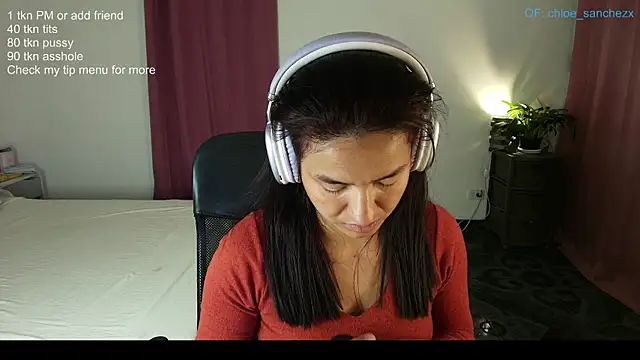 Snapshot of ChloeSanchezx chatting on 8, 5, 2026 ChloeSanchezx online show from 8, 5, 2026