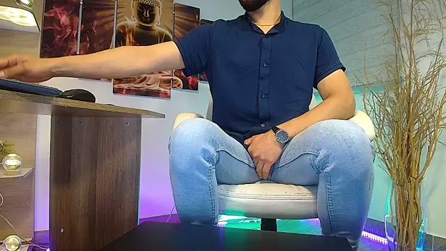 Snapshot of alessandro_wye chatting on 18, 3, 2025 alessandro wye online show from 18, 3, 2025