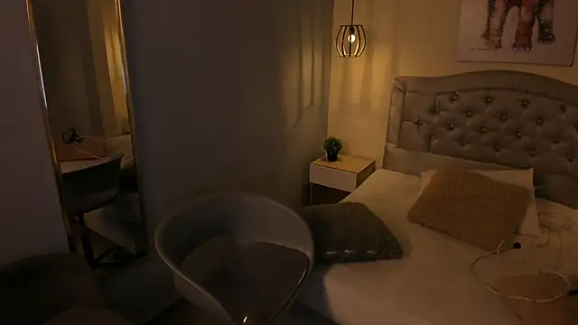 escarleth   online show from 5, 11, 2025