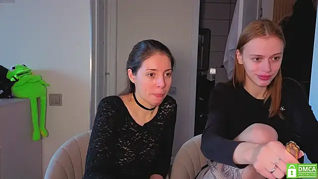 fcjuicy pussy online show from 13, 2, 2026