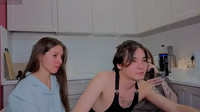 fcjuicy pussy online show from 20, 12, 2025