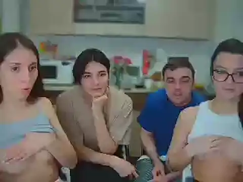 fcjuicy pussy online show from 4, 2, 2025