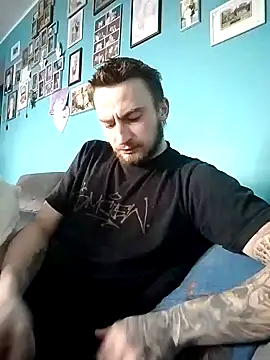 wariacik0024 online show from 21, 2, 2025