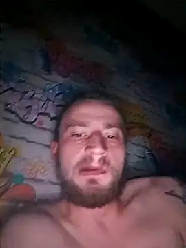 wariacik0024 online show from 10, 4, 2026