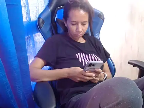 Erotic latina online show from 19, 3, 2025