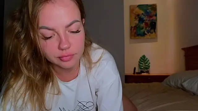 Snapshot of EmilyRobbie chatting on 31, 5, 2026 EmilyRobbie online show from 31, 5, 2026