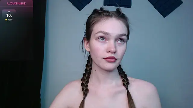 stellapayne1 online show from 6, 3, 2025