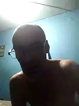 Snapshot of hugosafado333 chatting on 20, 12, 2024 hugosafado333 online show from 20, 12, 2024