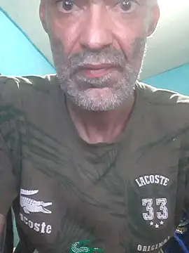Snapshot of hugosafado333 chatting on 8, 10, 2025 hugosafado333 online show from 8, 10, 2025