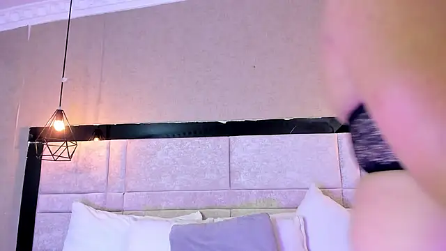 kimCosseyy online show from 5, 11, 2025