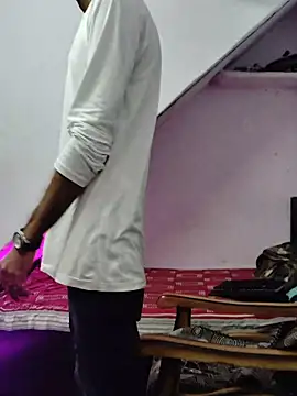Snapshot of Habibi_big_b chatting on 9, 10, 2025 Habibi big b online show from 9, 10, 2025