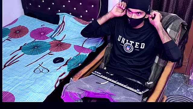 Snapshot of Habibi_big_b chatting on 14, 9, 2025 Habibi big b online show from 14, 9, 2025