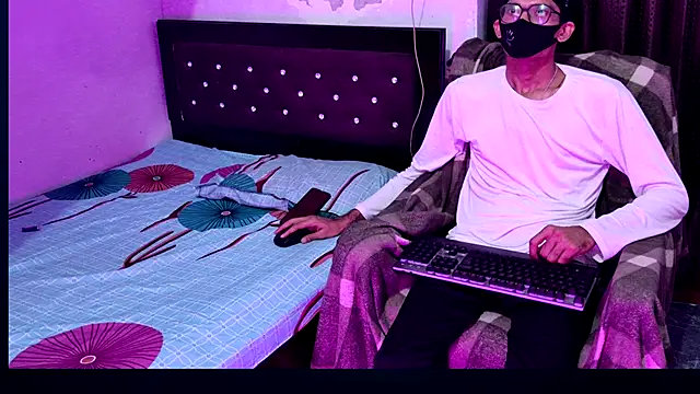 Snapshot of Habibi_big_b chatting on 12, 9, 2025 Habibi big b online show from 12, 9, 2025