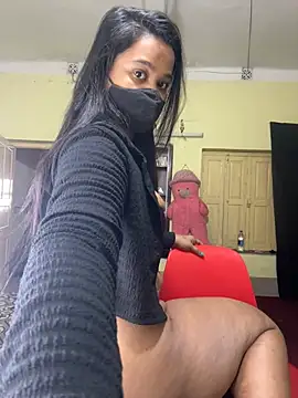 Hot-Diya21 online show from 8, 3, 2025