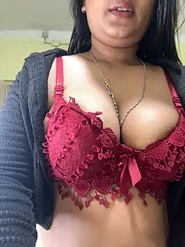 Hot-Diya21 online show from 23, 3, 2025