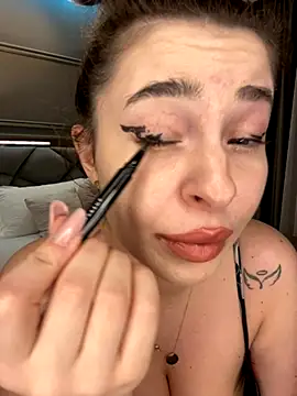 GraceCarther online show from 9, 10, 2025