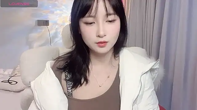 Urly S online show from 25, 12, 2024