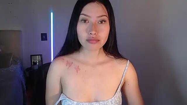 Emilyswan04 online show from 18, 1, 2025