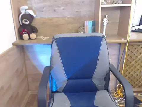 DaniellaKiss online show from 15, 10, 2025