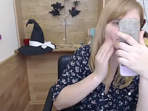 DaniellaKiss online show from 26, 11, 2025