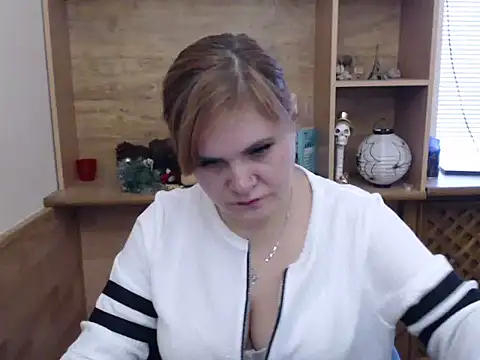 DaniellaKiss online show from 1, 2, 2026