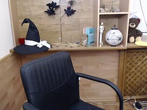 DaniellaKiss online show from 22, 11, 2025