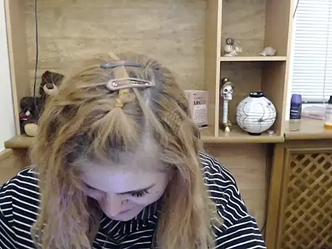 DaniellaKiss online show from 13, 4, 2026