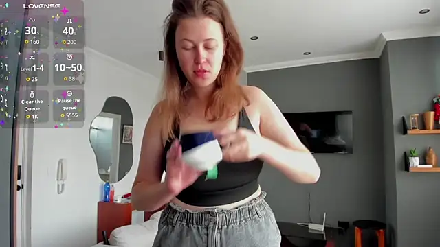 jessica tenderly online show from 27, 10, 2025