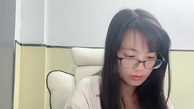 Snapshot of Honey-cici chatting on 11, 3, 2025 Honey-cici online show from 11, 3, 2025