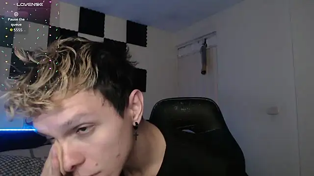 bryamado69 online show from 19, 9, 2025