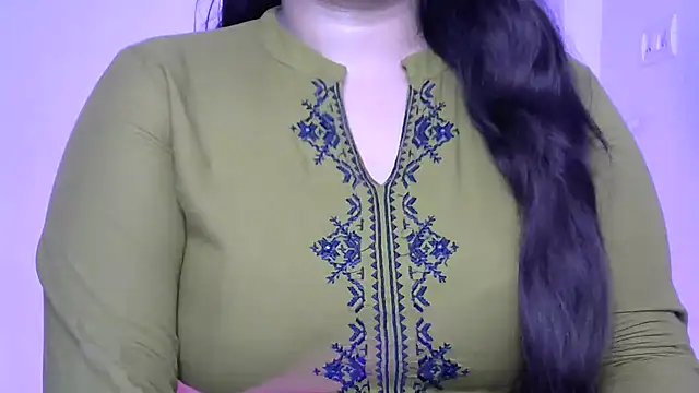 Cute-Ayesha online show from 4, 10, 2025