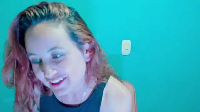 Snapshot of zoe_jones3 chatting on 9, 2, 2025 zoe jones3 online show from 9, 2, 2025