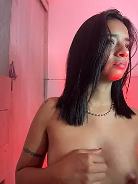 Laura fernandezII online show from 9, 4, 2026