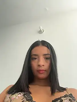 Laura fernandezII online show from 28, 2, 2026